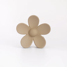 Load image into Gallery viewer, Ava Clips