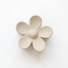 Load image into Gallery viewer, Ava Clips