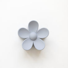 Load image into Gallery viewer, Ava Clips